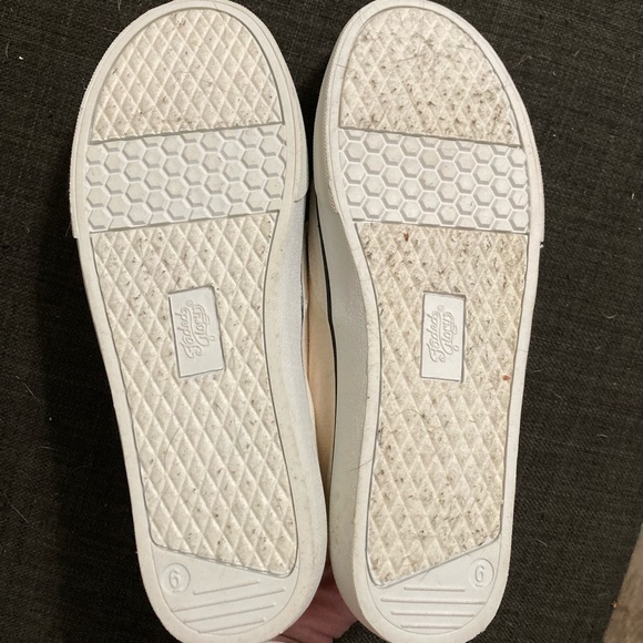 Hand painted Finding Nemo shoes size 6 - Picture 5 of 5